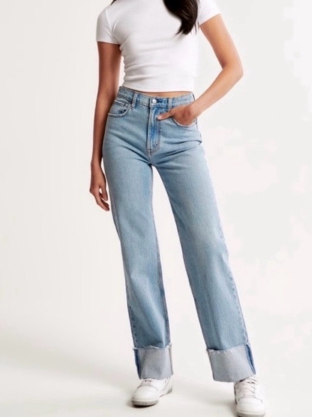 Abercrombie & Fitch Curve Love 90s Ultra High-Rise Straight Jeans in Light Blue